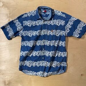 Tommy Hilfiger Blue and White Floral Men's Shirt Medium (GA)
